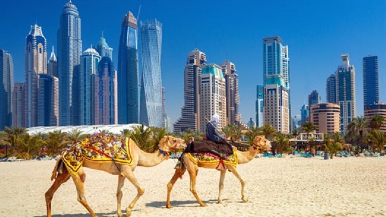 Emirati Arabi Uniti Modernità e Leggenda