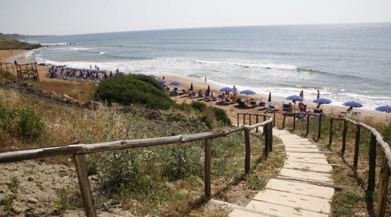Isola di Capo Rizzuto Villaggio L'Oasi